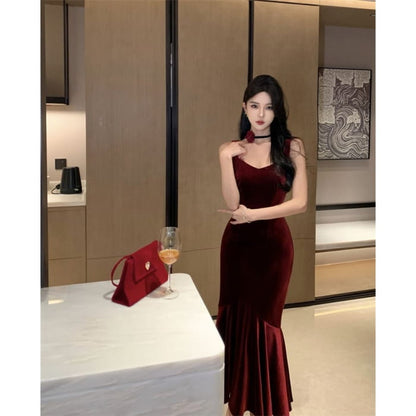 Sleeveless Square Neck Plain Velvet Maxi Mermaid Dress