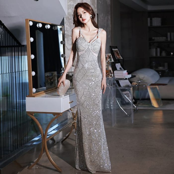 Sleeveless V-Neck Sequined Mermaid Evening Gown - Silver