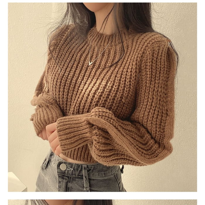 Soft Bubble-Sleeve Cropped Sweater