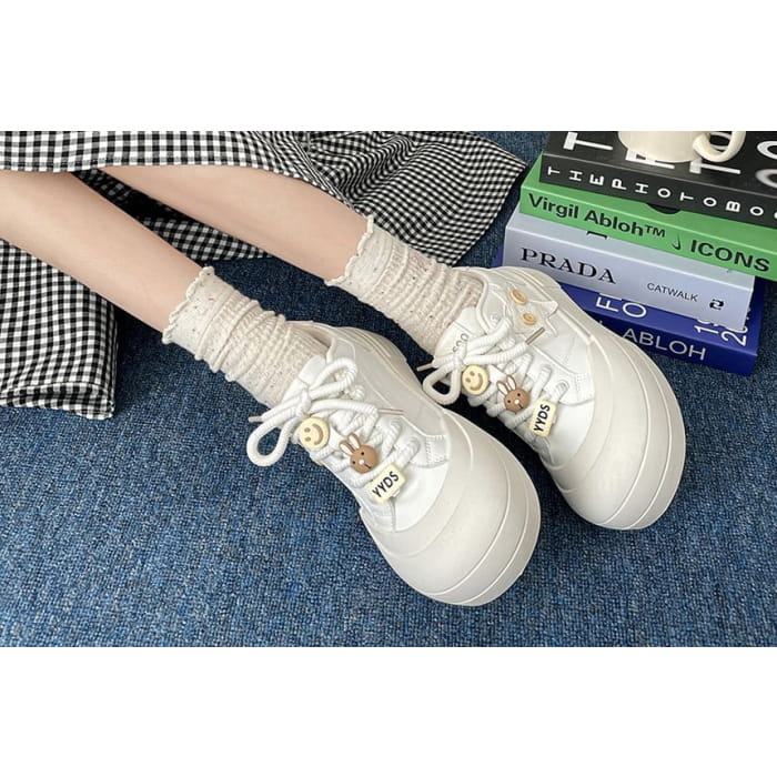 Star Applique Smiley Face Platform Sneakers