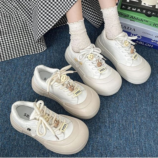 Star Applique Smiley Face Platform Sneakers