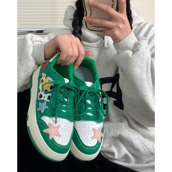 Star Dark Green Sneakers