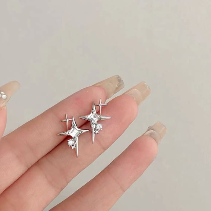 Star Rhinestone Alloy Stud Earring