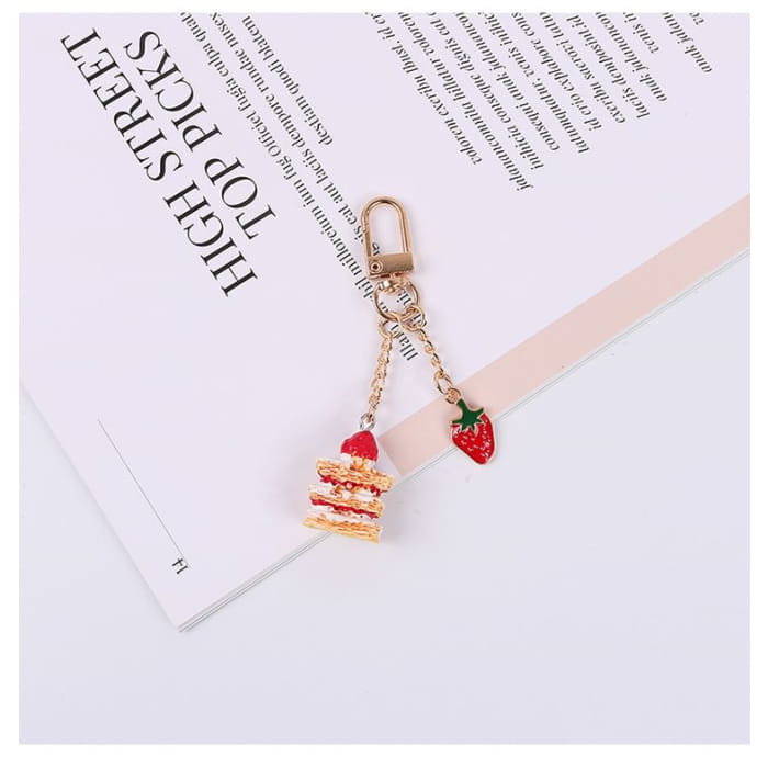 Strawberry Cake Phone Charm - Q071-01 - Without Earphone