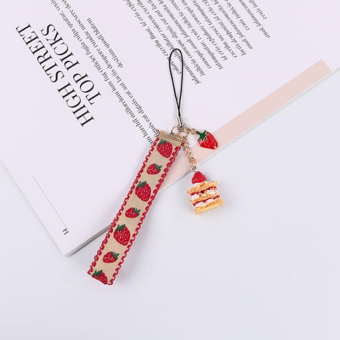 Strawberry Cake Phone Charm - Q071-01 - Without Earphone