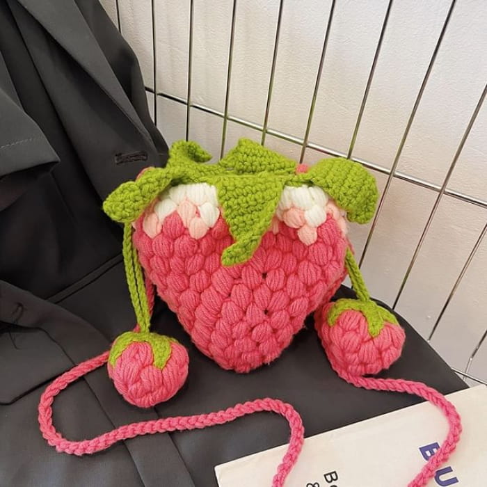 Strawberry Knit Crossbody Bag - Rose Pink / One Size