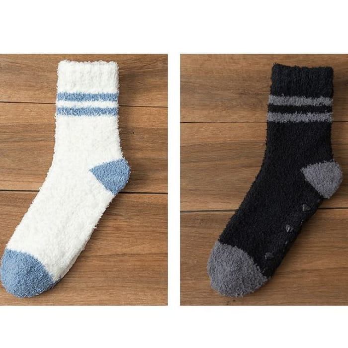 Striped Fleece Short Socks Set - of 2 Pairs - White & Black