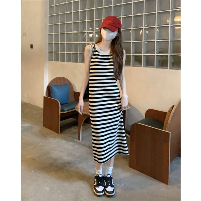 Striped Sleeveless Round Neck Bodycon Long Dress