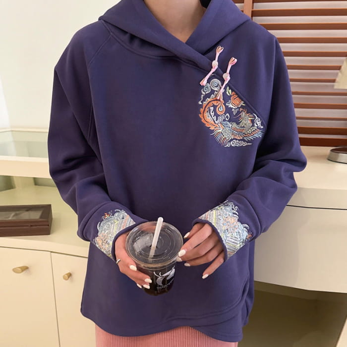 Stylish Embroidery Oblique Plush Hoodie