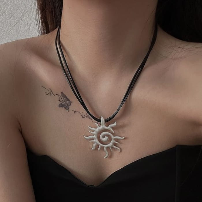 Sun Pendant Necklace - Black / One Size