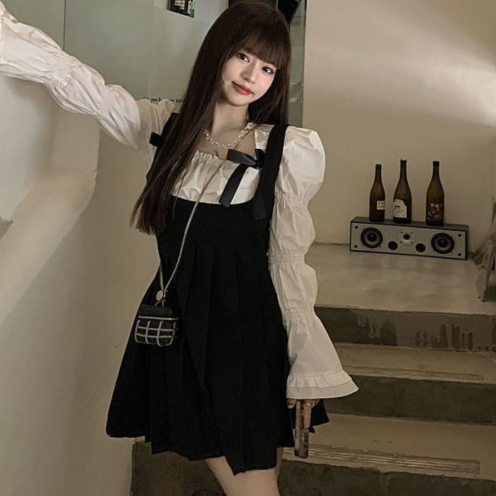 Sweet Square Collar Puff Sleeve Shirt Pleated Suspender