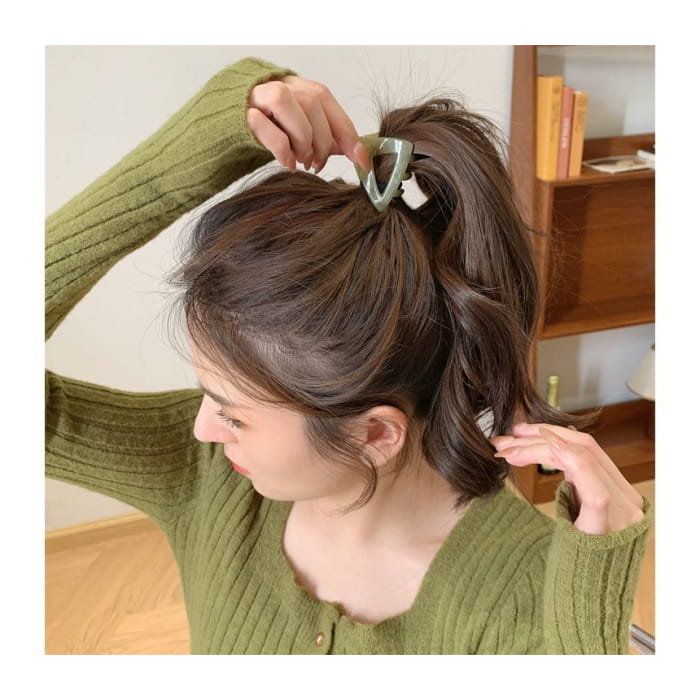 Triangle Acrylic Hair Clamp