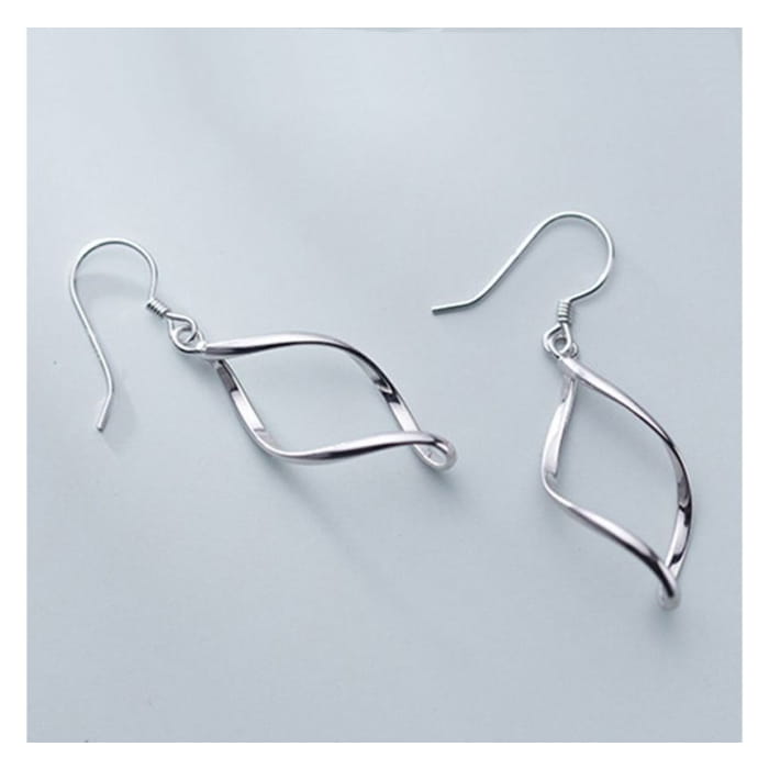 Twisted Drop Earring