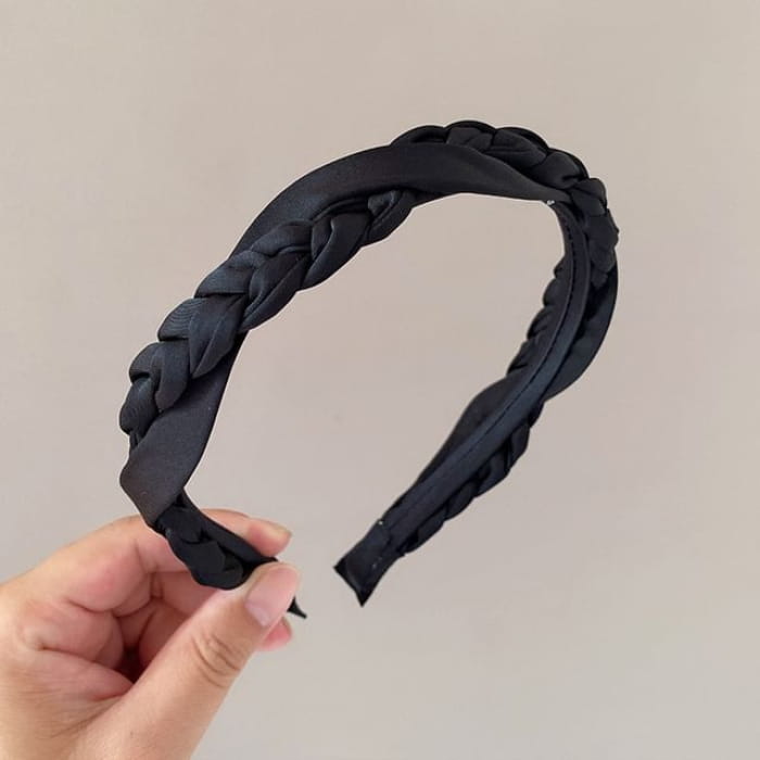 Twisted Plain Headband - Black / One Size - Hair Fashion