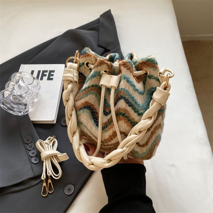 Twisted Strap Wavy Striped Bucket Bag / Charm / Set