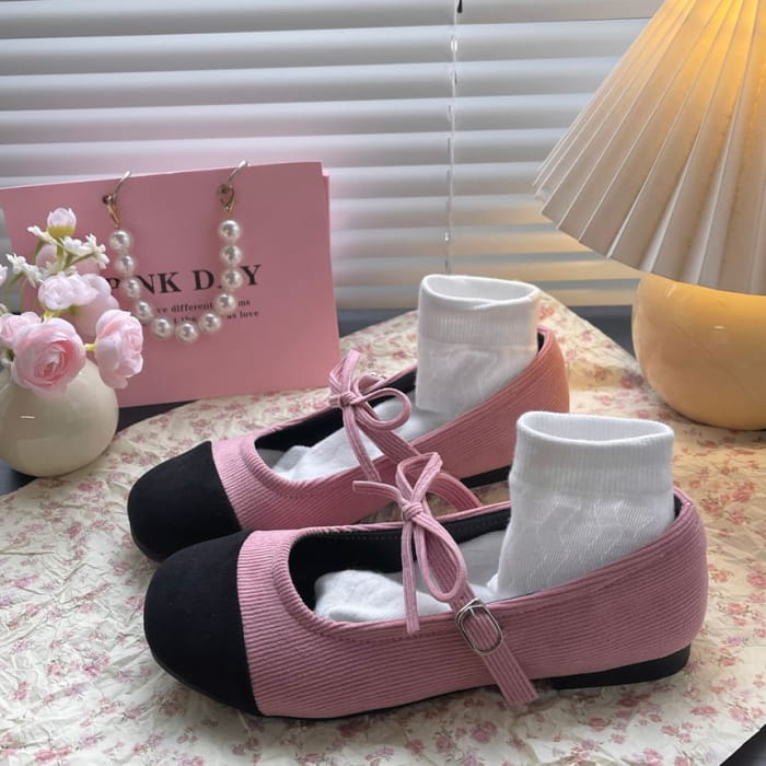 Two Tone Bow Mary Jane Shoes