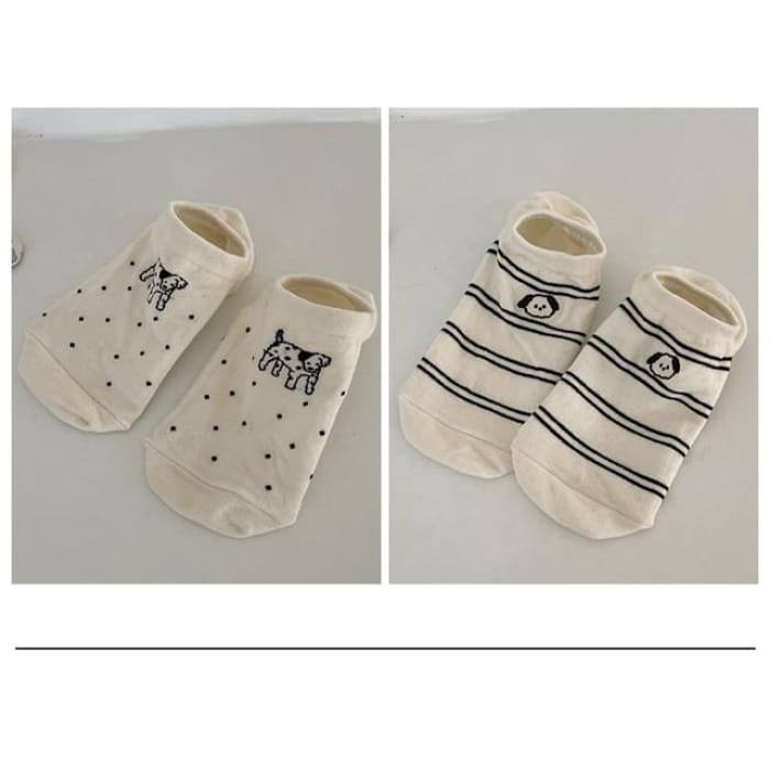 Two Tone Embroidered Low Cut Socks Set - of 2 Pairs - 01