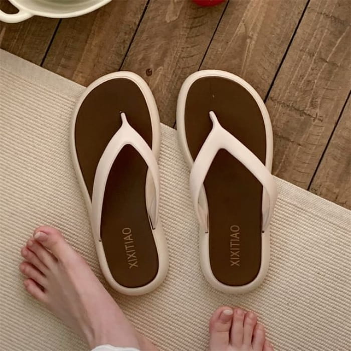 Two Tone Flip-Flops - Almond / 36