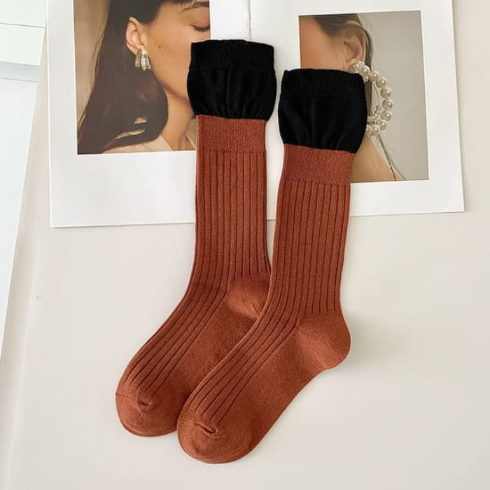 Two Tone Ribbed Socks / Set - of 2 Pairs - Rust Red