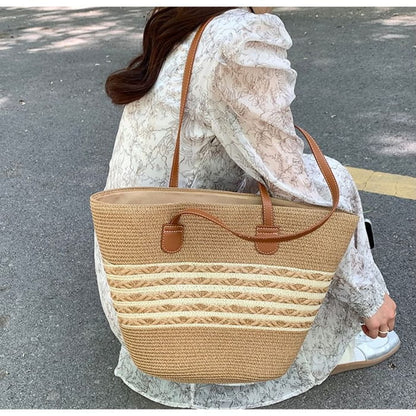 Two Tone Straw Tote Bag