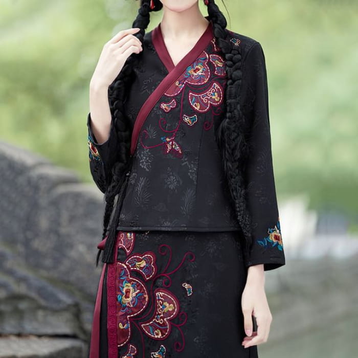 V-Neck Floral Blouse / Mid Rise Hanfu Patterned Maxi A-Line