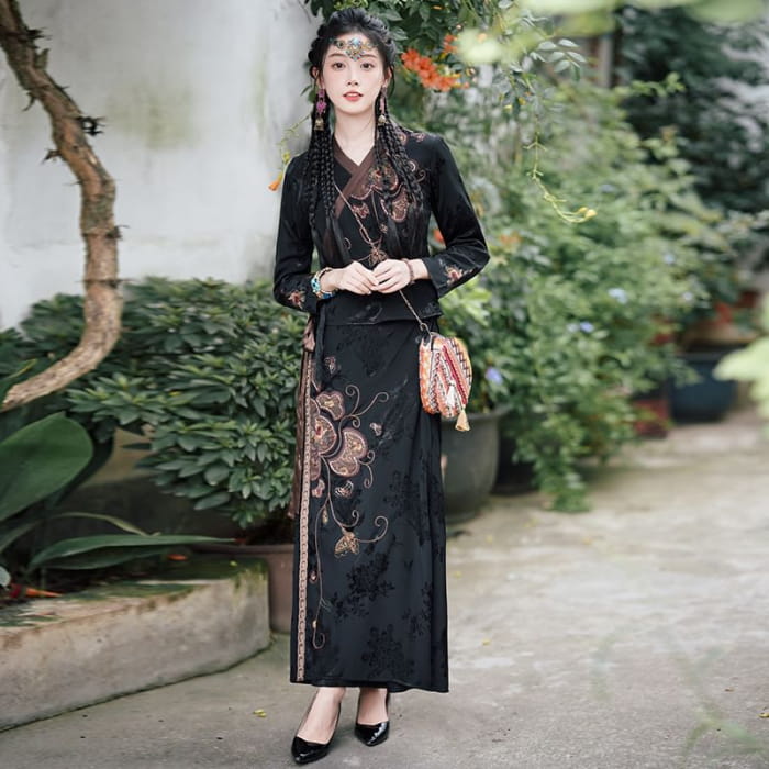 V-Neck Floral Blouse / Mid Rise Hanfu Patterned Maxi A-Line