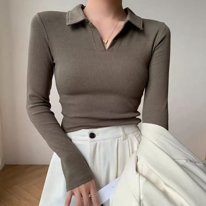 V-Neck Plain Cropped Knit Top - Khaki / One Size