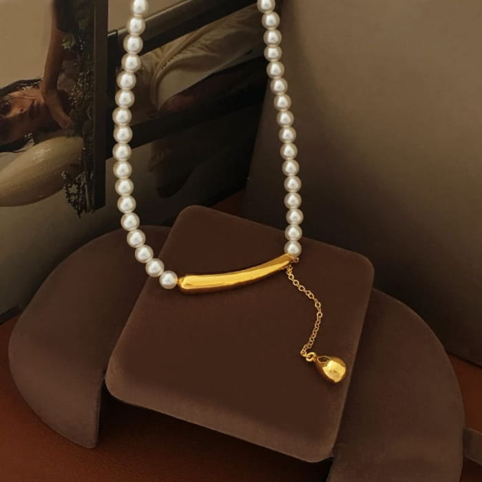 Waterdrop Pendant Faux Pearl Necklace