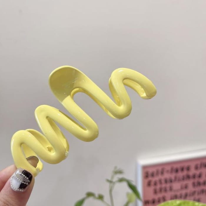 Wavy Plastic Hair Clamp - 03 - Yellow / One Size