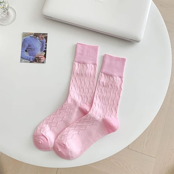 Wavy Striped Socks - Dark Pink / One Size