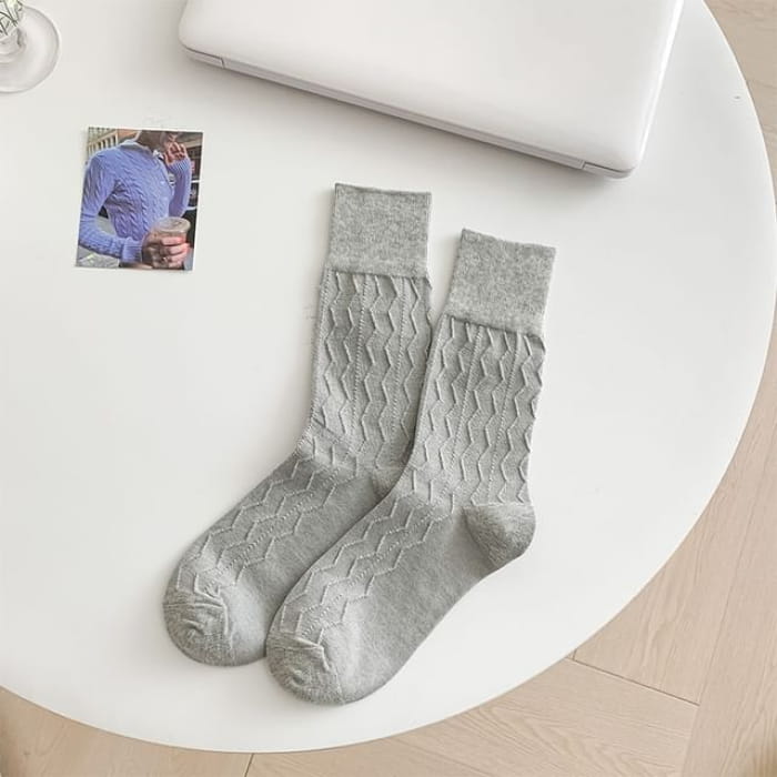 Wavy Striped Socks - Gray / One Size