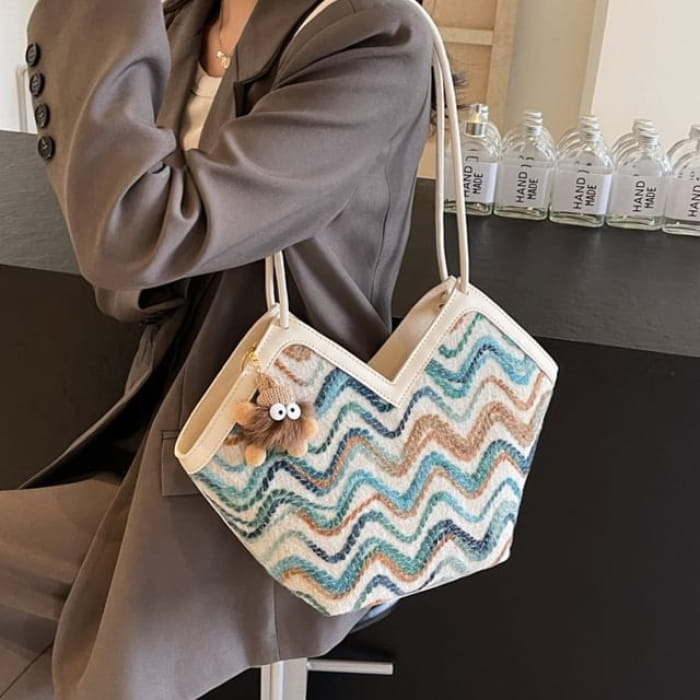 Wavy Striped Tote Bag / Charm / Set