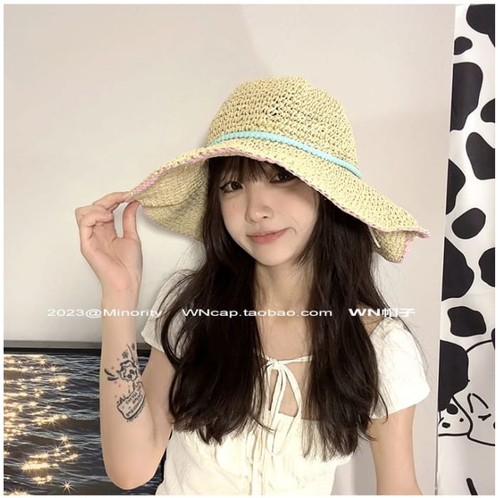 Wide Brim Summer Straw Hat With Blue Band