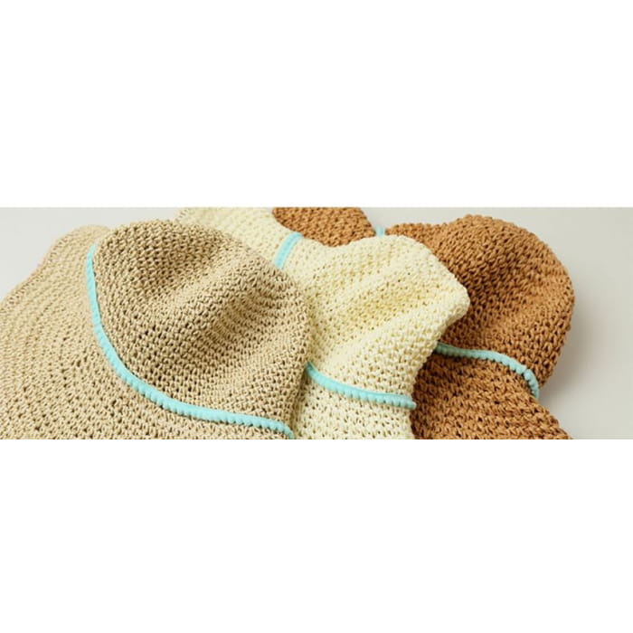 Wide Brim Summer Straw Hat With Blue Band